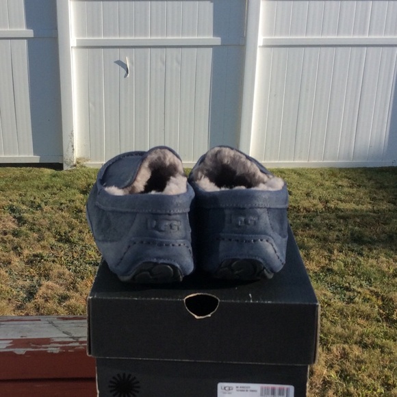 UGG ASCOT SLIPPERS - Picture 5 of 8